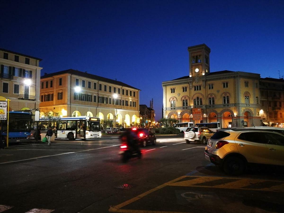 St George Villa Imperia Buitenkant foto