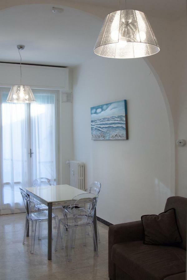 St George Villa Imperia Buitenkant foto